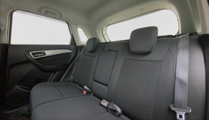 2020 Maruti Vitara Brezza ZXI, Petrol, Manual, 27,862 km, Right Side Rear Door Cabin