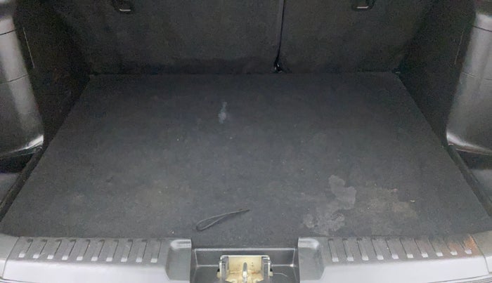 2020 Maruti Vitara Brezza ZXI, Petrol, Manual, 27,862 km, Boot Inside