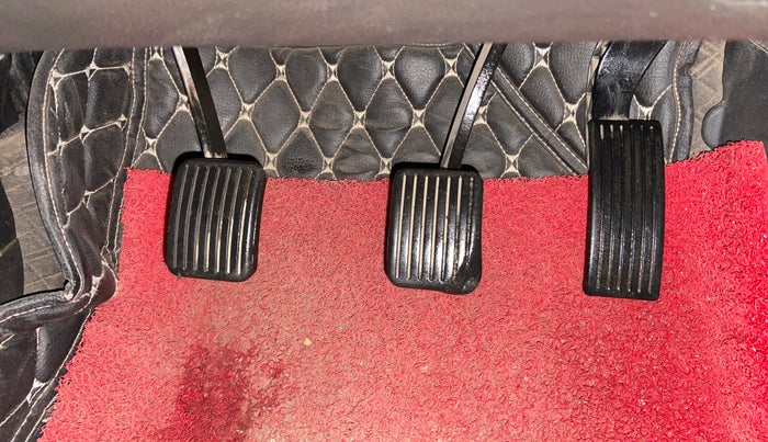 2018 Hyundai Grand i10 ASTA 1.2 KAPPA VTVT, CNG, Manual, 93,597 km, Pedals