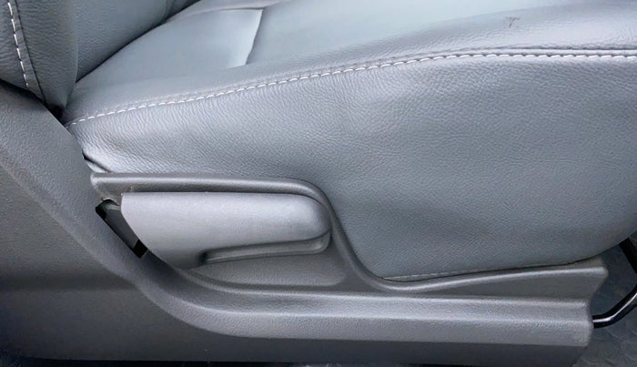 2009 Maruti A Star ZXI, Petrol, Manual, 53,119 km, Driver Side Adjustment Panel