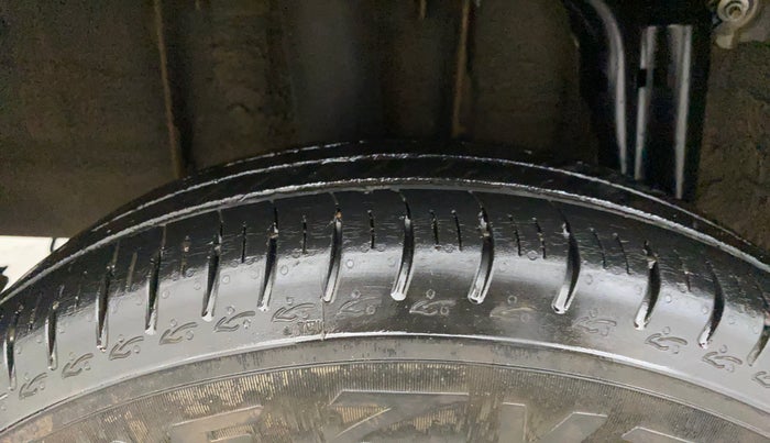 2022 Renault TRIBER RXT AMT, Petrol, Automatic, 14,440 km, Right Rear Tyre Tread