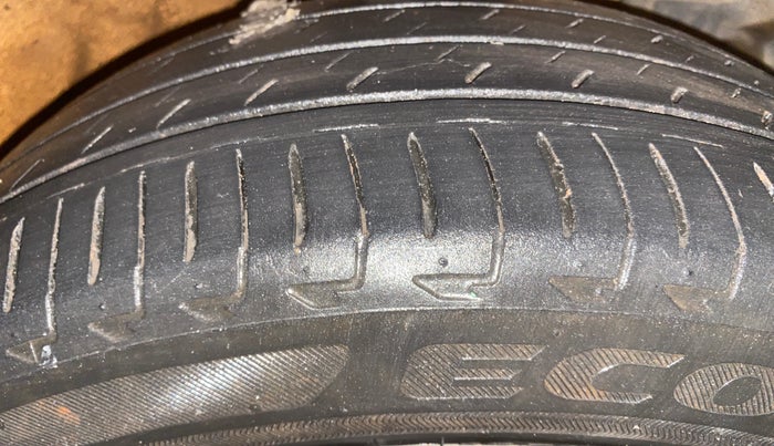 2017 Nissan Micra XV CVT, Petrol, Automatic, 1,09,555 km, Right Front Tyre Tread