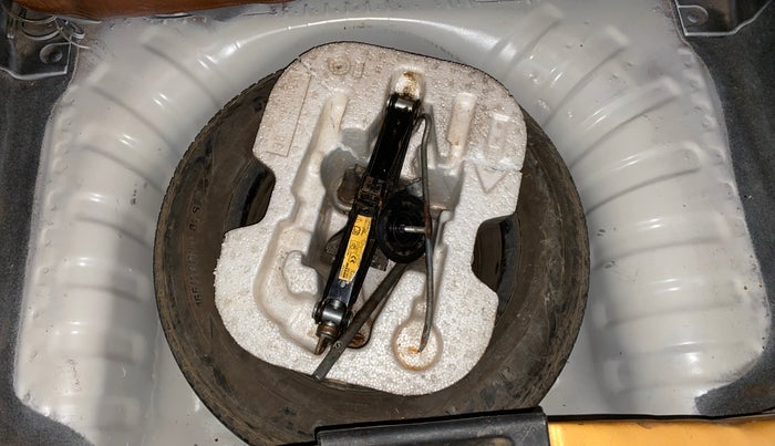 2017 Nissan Micra XV CVT, Petrol, Automatic, 1,09,555 km, Spare Tyre