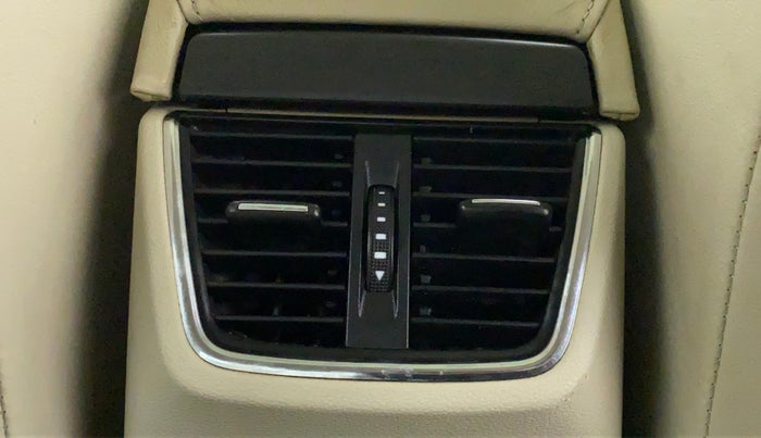 2016 Skoda Octavia 1.8 TSI STYLE PLUS AT, Petrol, Automatic, 85,840 km, Rear AC Vents