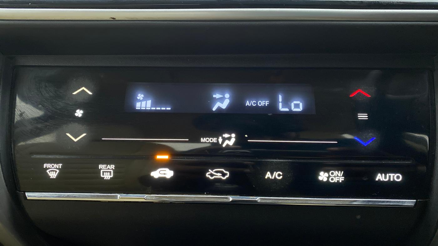 2017 Honda City V MT PETROL, Petrol, Manual, 90,137 km, Multi-Zone Climate Control