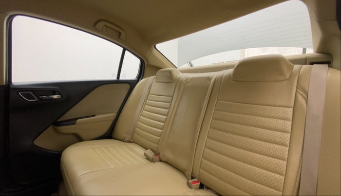 2017 Honda City V MT PETROL, Petrol, Manual, 90,137 km, Right Side Rear Door Cabin