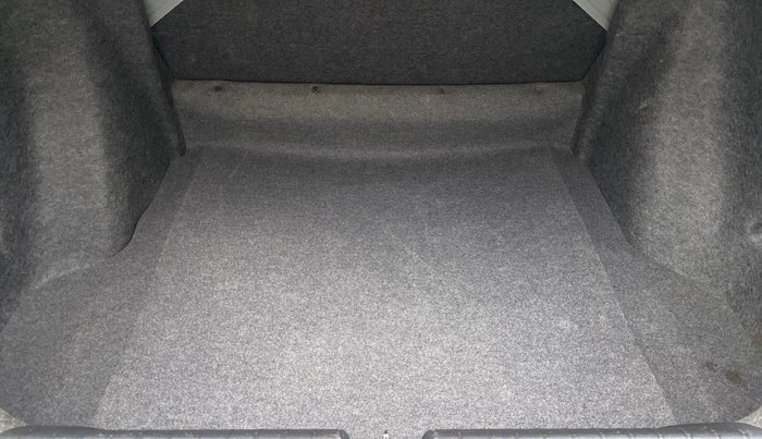 2017 Honda City V MT PETROL, Petrol, Manual, 90,137 km, Boot Inside