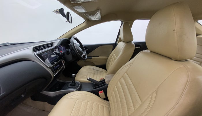 2017 Honda City V MT PETROL, Petrol, Manual, 90,137 km, Right Side Front Door Cabin