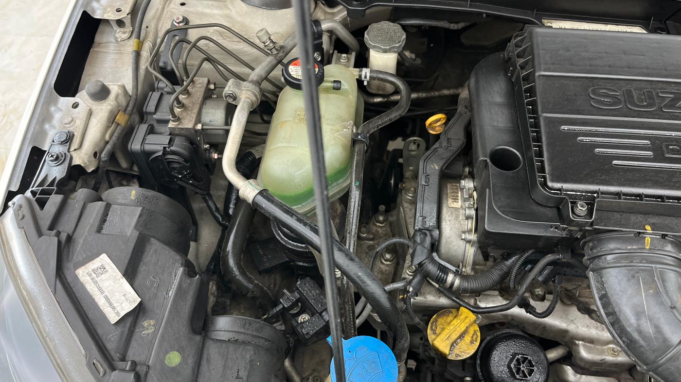 2019 Maruti Vitara Brezza ZDI AMT, Diesel, Automatic, 74,565 km, Engine View - Right