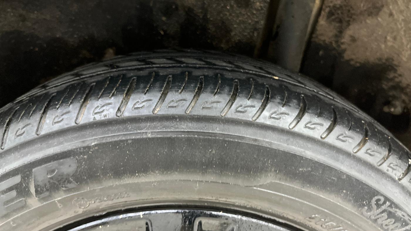 2019 Maruti Vitara Brezza ZDI AMT, Diesel, Automatic, 74,565 km, Left Rear Tyre Tread