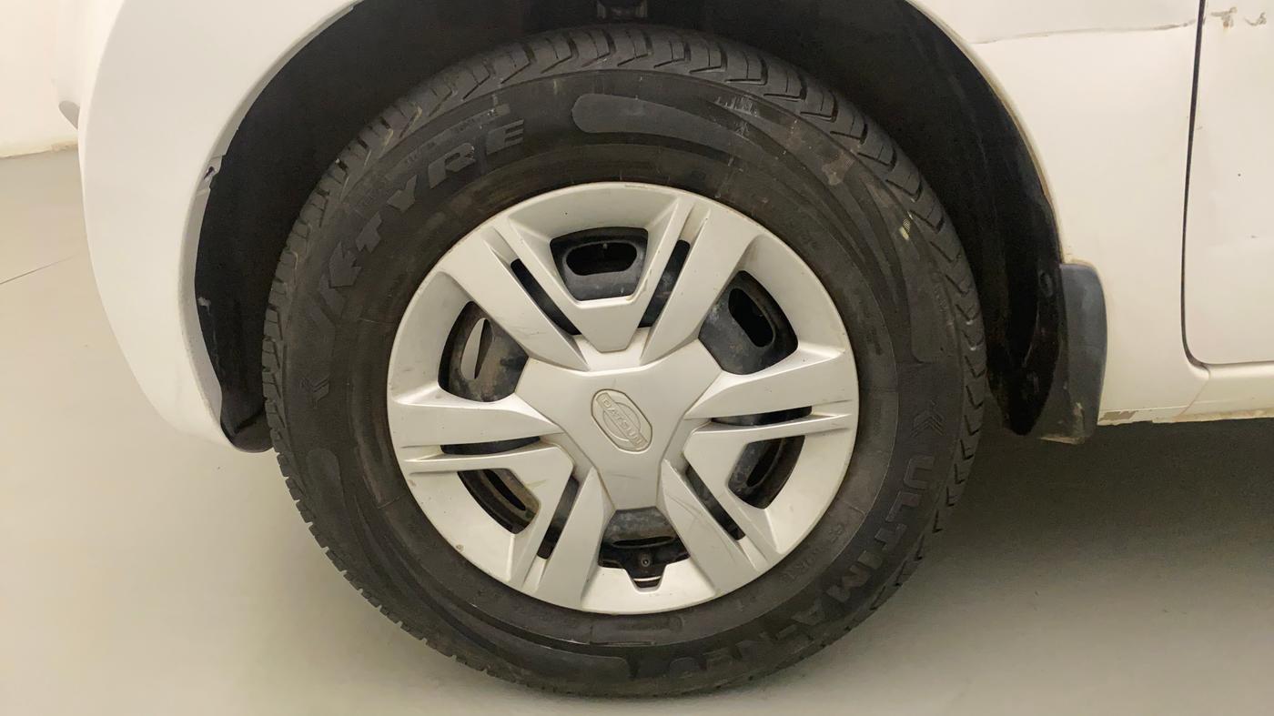 2017 Datsun Redi Go S, Petrol, Manual, 38,583 km, Left Front Wheel
