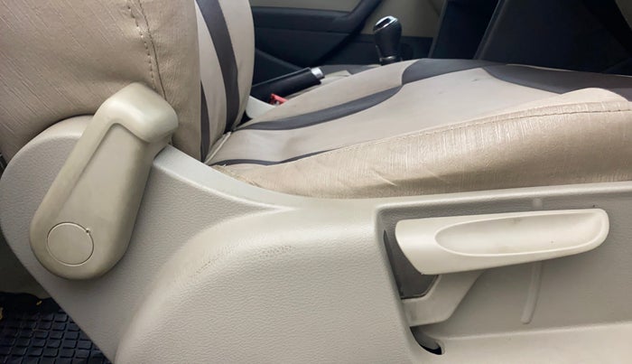 2013 Volkswagen Polo HIGHLINE DIESEL, Diesel, Manual, 71,850 km, Driver Side Adjustment Panel