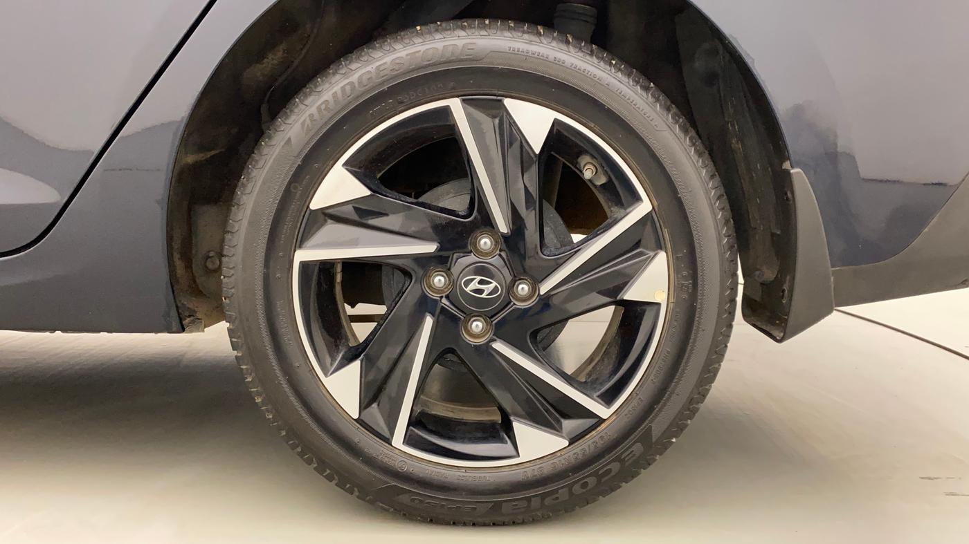 2021 Hyundai Verna SX (O) 1.5 VTVT IVT, Petrol, Automatic, 23,796 km, Left Rear Wheel