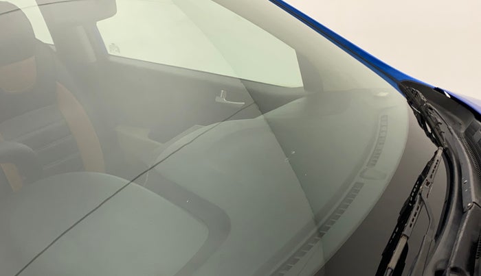 2017 Hyundai Grand i10 ASTA 1.2 KAPPA VTVT, Petrol, Manual, 61,780 km, Front windshield - Minor spot on windshield