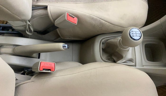 2013 Maruti Ertiga ZDI, Diesel, Manual, 60,730 km, Gear Lever