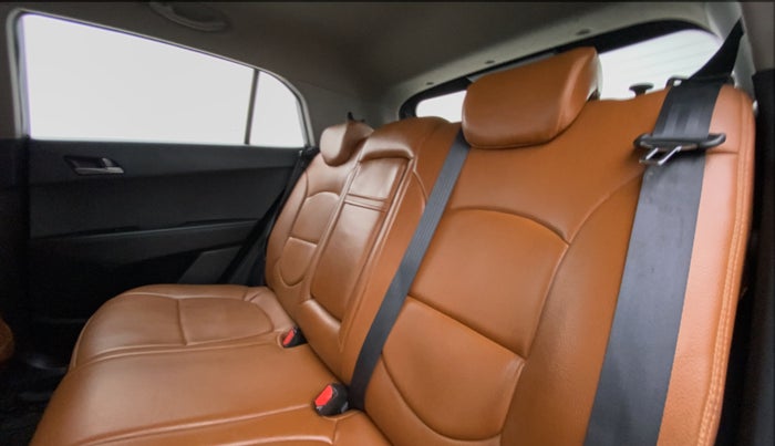 2015 Hyundai Creta 1.6 SX PLUS PETROL, Petrol, Manual, 55,546 km, Right Side Rear Door Cabin