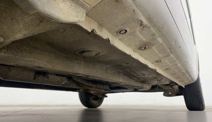 2013 Toyota Etios Liva G, Petrol, Manual, 72,597 km, Right Side Underbody