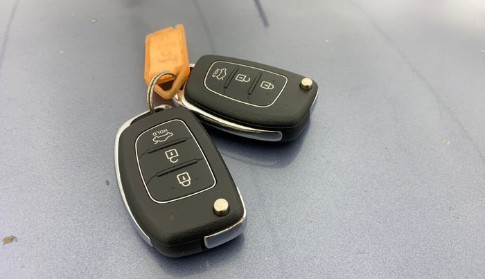 2015 Hyundai Xcent SX 1.2, Petrol, Manual, 48,203 km, Key Close Up