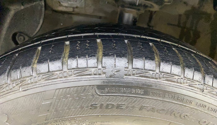 2015 Hyundai Xcent SX 1.2, Petrol, Manual, 48,203 km, Left Front Tyre Tread