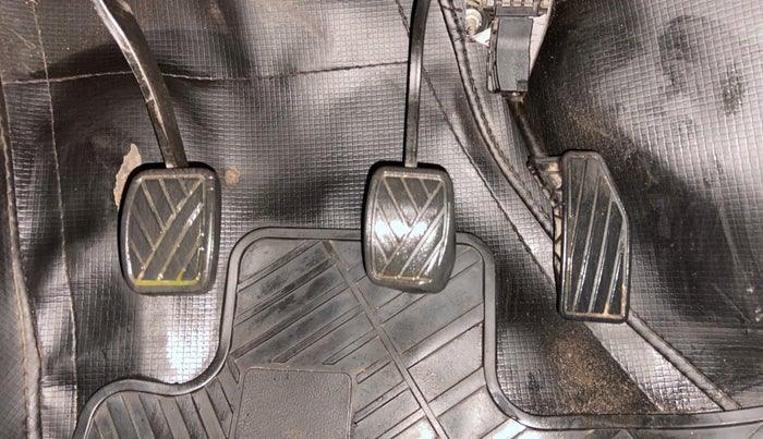 2020 Maruti Baleno DELTA PETROL 1.2, Petrol, Manual, 64,215 km, Pedals