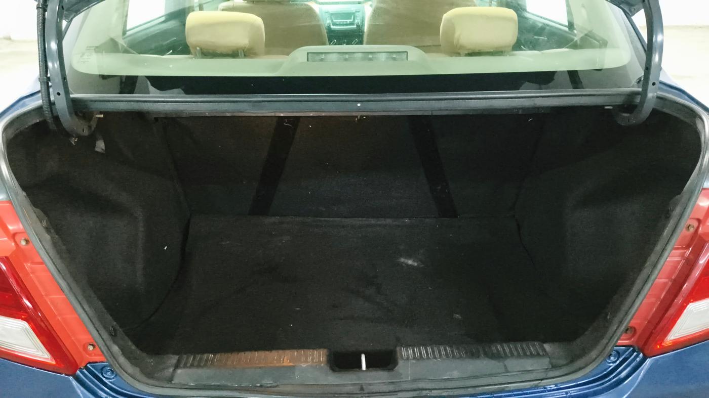 2017 Maruti Dzire VDI AMT, Diesel, Automatic, 82,938 km, Boot Inside