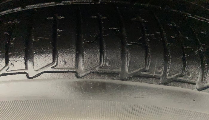 2022 Tata Tiago XZ PLUS PETROL, Petrol, Manual, 33,211 km, Right Front Tyre Tread