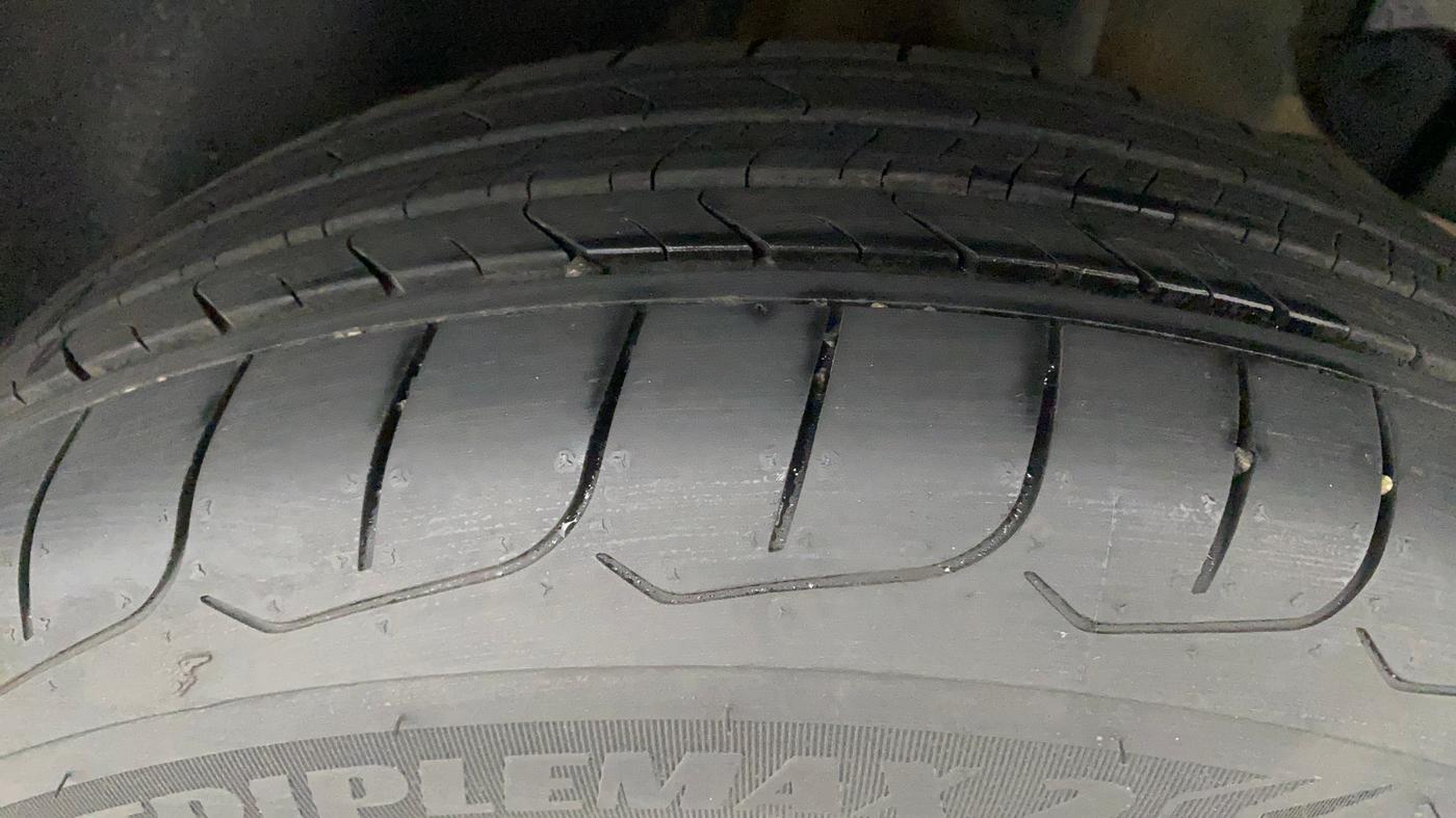 2019 KIA SELTOS HTK PLUS 1.5, Petrol, Manual, 37,125 km, Left Rear Tyre Tread