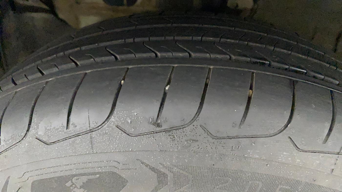 2019 KIA SELTOS HTK PLUS 1.5, Petrol, Manual, 37,125 km, Left Front Tyre Tread