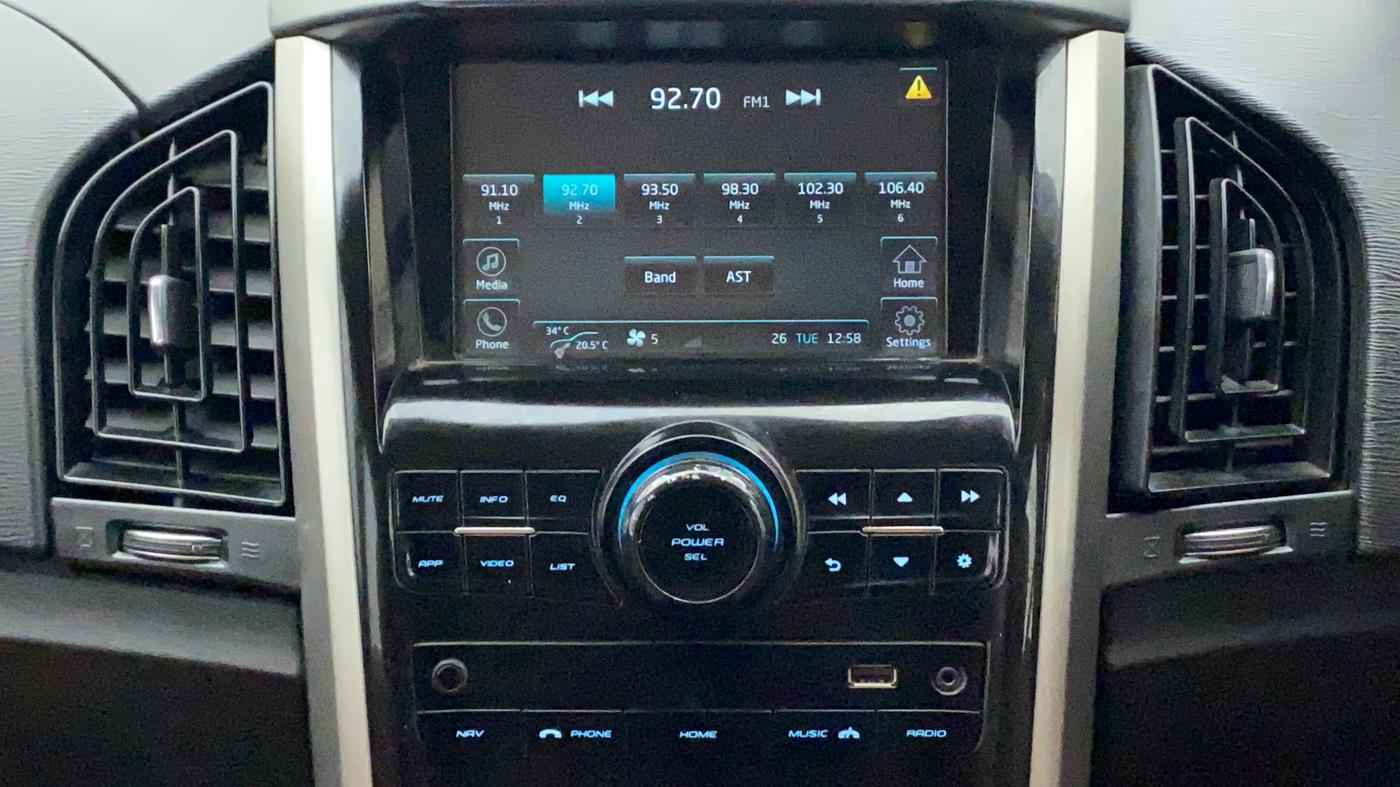 2018 Mahindra XUV500 W9, Diesel, Manual, 66,262 km, Infotainment System