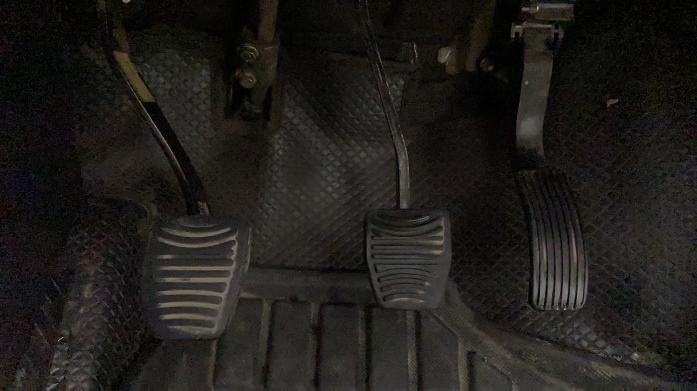 2018 Mahindra XUV500 W9, Diesel, Manual, 66,262 km, Pedals