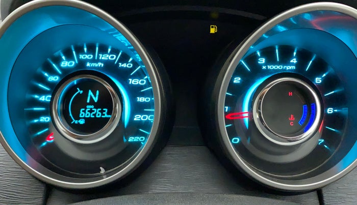 2018 Mahindra XUV500 W9, Diesel, Manual, 66,262 km, Odometer Image