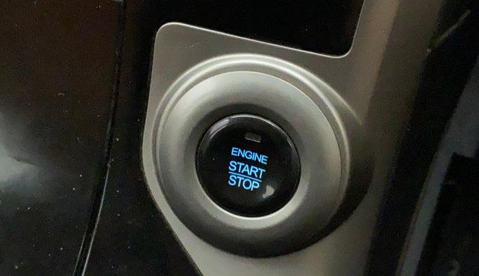 2018 Mahindra XUV500 W9, Diesel, Manual, 66,262 km, Keyless Start/ Stop Button