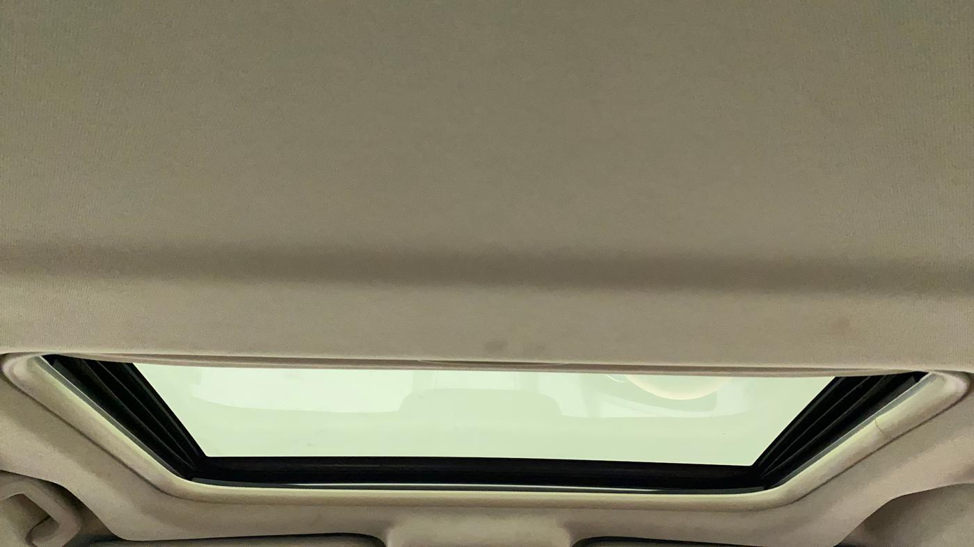 2018 Mahindra XUV500 W9, Diesel, Manual, 66,262 km, Moonroof/ Sunroof
