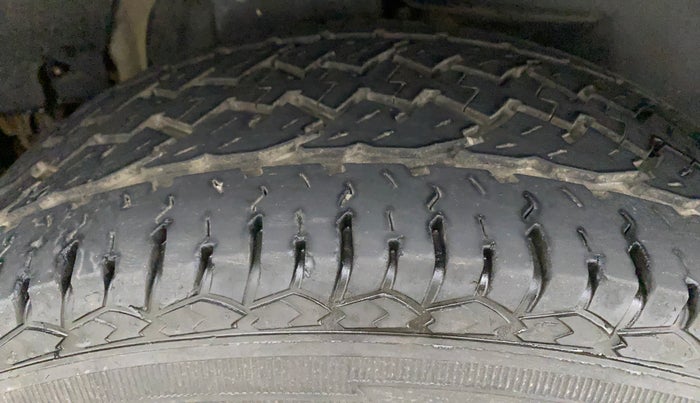 2018 Mahindra XUV500 W9, Diesel, Manual, 66,262 km, Right Rear Tyre Tread