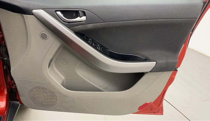 2017 Tata NEXON XZ PLUS PETROL, Petrol, Manual, 54,625 km, Driver Side Door Panels Control