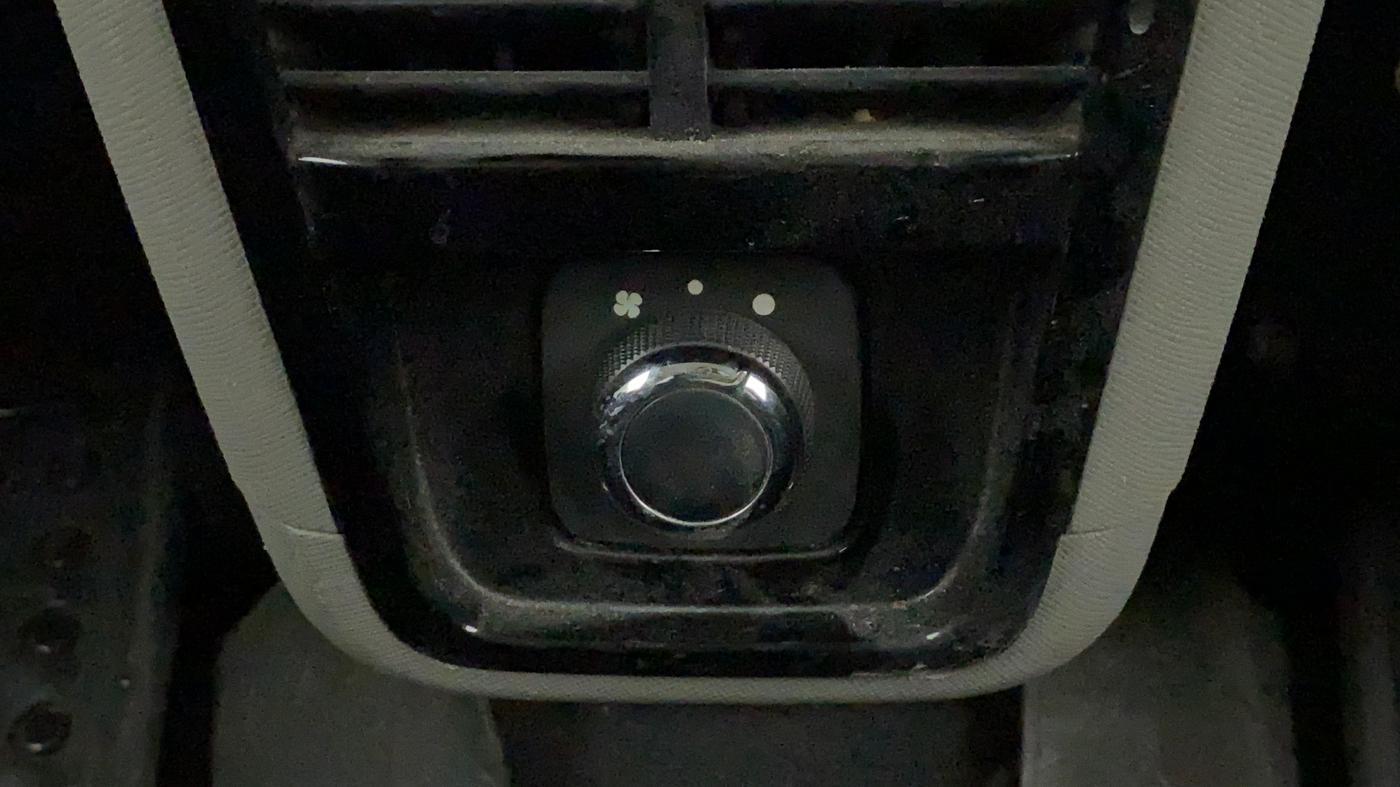 2017 Tata NEXON XZ PLUS PETROL, Petrol, Manual, 54,625 km, Rear AC Temperature Control