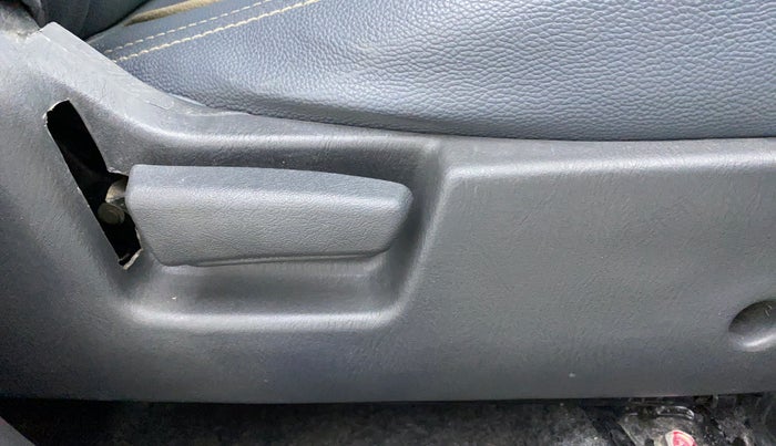 2019 Maruti Alto K10 VXI P, Petrol, Manual, 6,054 km, Driver Side Adjustment Panel