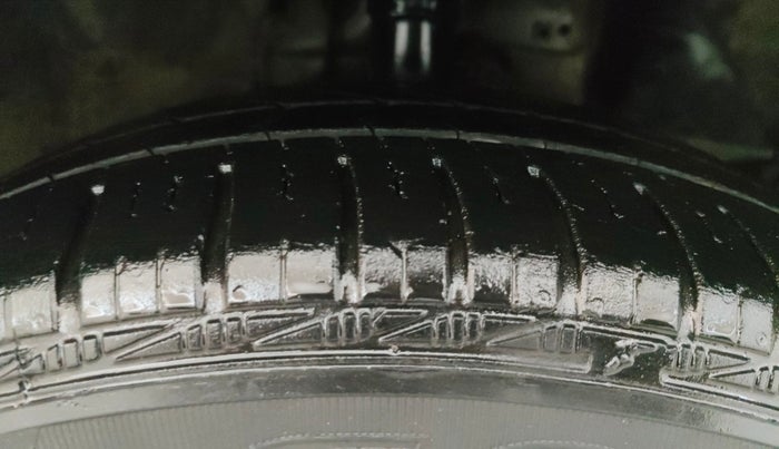 2017 Honda Amaze 1.2L I-VTEC SX, Petrol, Manual, 51,785 km, Right Front Tyre Tread