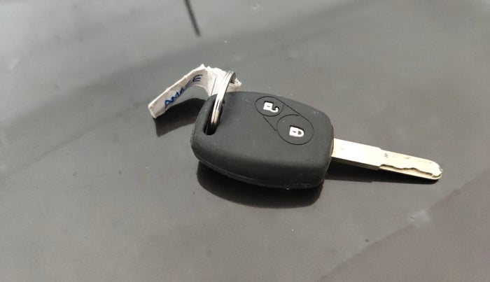 2017 Honda Amaze 1.2L I-VTEC SX, Petrol, Manual, 51,785 km, Key Close Up