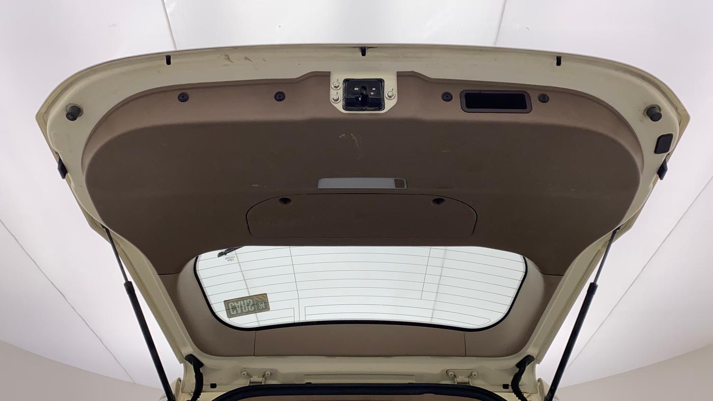 2012 Mahindra XUV500 W8, Diesel, Manual, 54,950 km, Boot Door Open