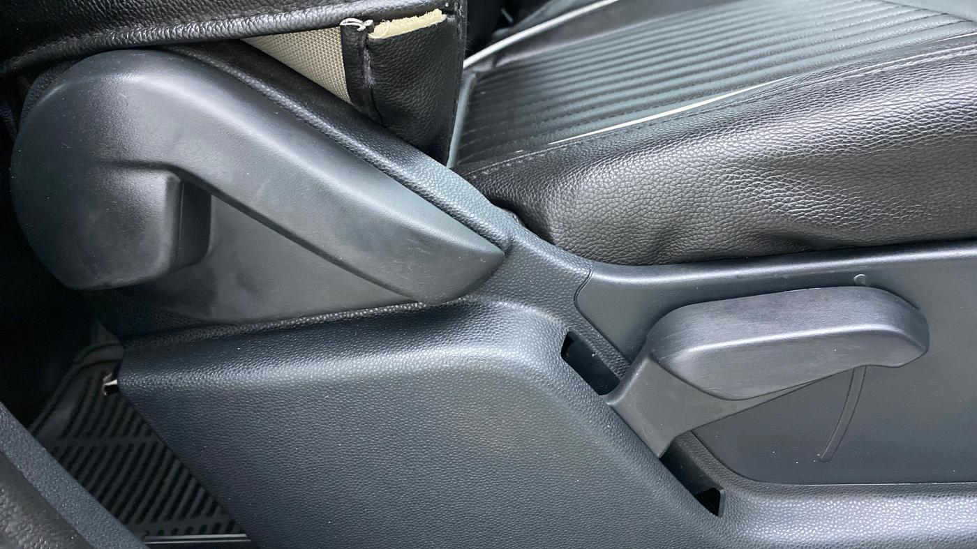 2020 Ford Ecosport 1.5 TITANIUM PLUS TI VCT AT, Petrol, Automatic, 15,386 km, Driver Side Adjustment Panel