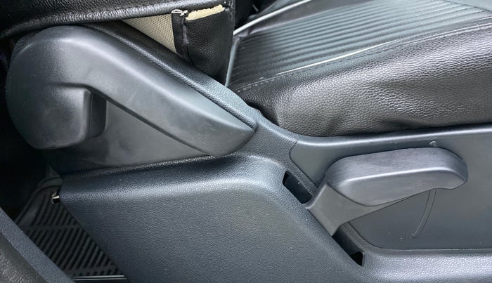 2020 Ford Ecosport 1.5 TITANIUM PLUS TI VCT AT, Petrol, Automatic, 15,386 km, Driver Side Adjustment Panel