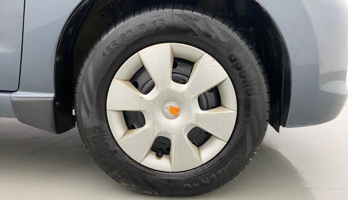 2011 Maruti A Star VXI, Petrol, Manual, 49,501 km, Right Front Wheel