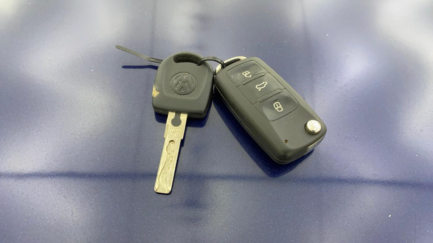 2013 Volkswagen Polo COMFORTLINE 1.2L PETROL, CNG, Manual, 74,931 km, Key Close Up