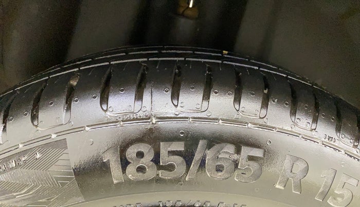 2013 Volkswagen Polo COMFORTLINE 1.2L PETROL, CNG, Manual, 74,931 km, Right Rear Tyre Tread