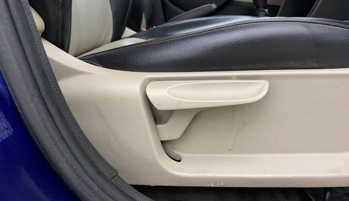 2013 Volkswagen Polo COMFORTLINE 1.2L PETROL, CNG, Manual, 74,931 km, Driver Side Adjustment Panel