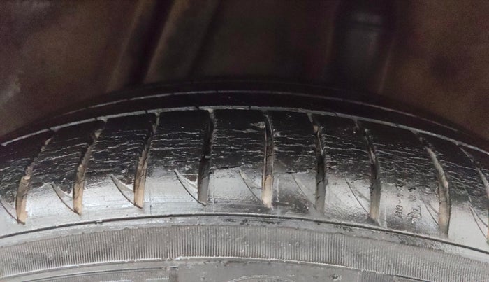 2017 Honda WR-V 1.2L I-VTEC VX MT, Petrol, Manual, 46,036 km, Left Rear Tyre Tread