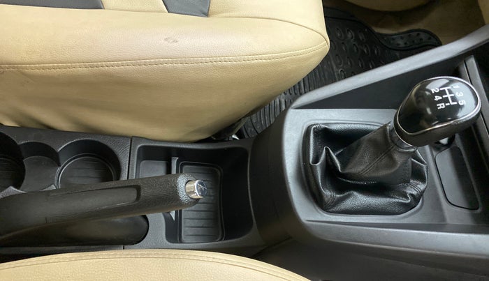 2017 Ford Figo Aspire 1.5 TITANIUM DIESEL, Diesel, Manual, 37,850 km, Gear Lever