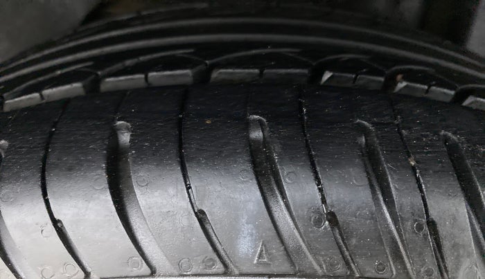 2017 Ford Figo Aspire 1.5 TITANIUM DIESEL, Diesel, Manual, 37,850 km, Left Rear Tyre Tread