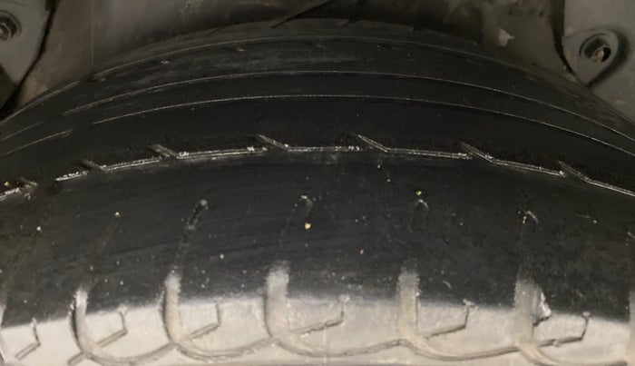 2014 Hyundai New Elantra 1.6 SX MT, Diesel, Manual, 81,321 km, Left Rear Tyre Tread